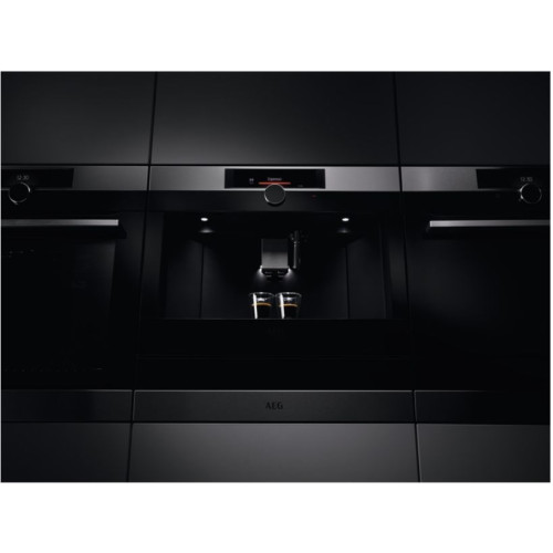 Кофемашина AEG KKK994500M