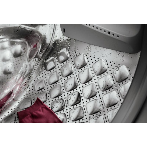 Стиральная машина AEG LFR73864BE