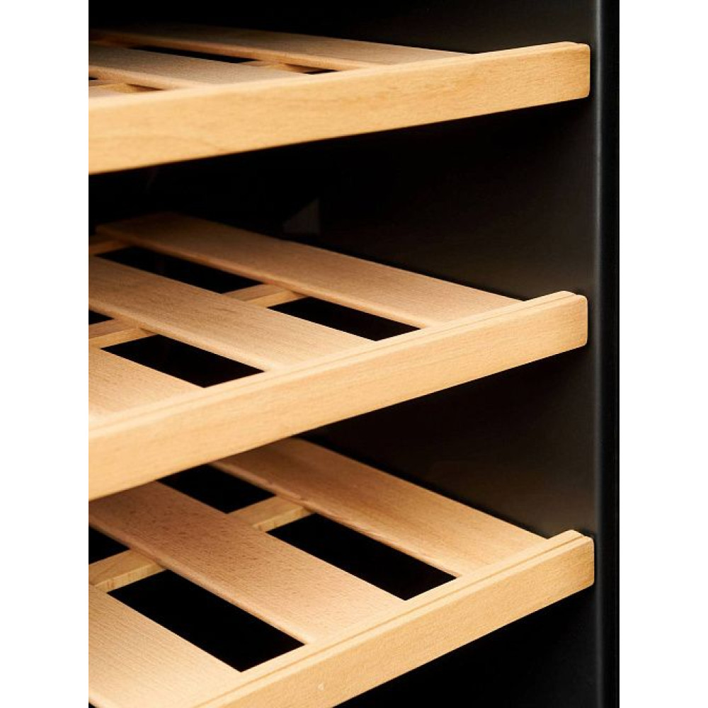 Винный холодильник Vinosafe VSF16AM