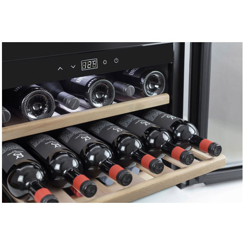 Холодильник винный CASO WineSafe 18 EB Black