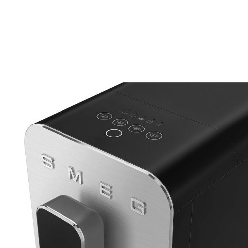 Кофемашина SMEG BCC11BLMEU