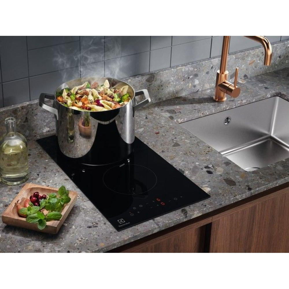 Варочная панель Electrolux LHR3233CK