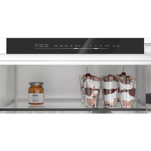 Холодильник Bosch KIN96SFD0