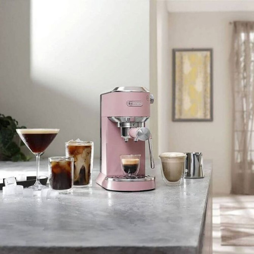 Кофеварка рожковая DeLonghi EC890.PK