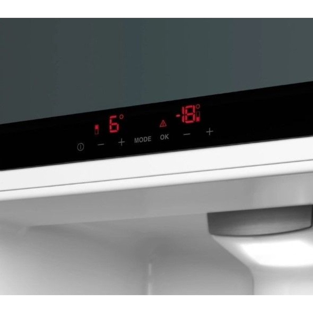 Встраиваемый холодильник Smeg C8194TNE